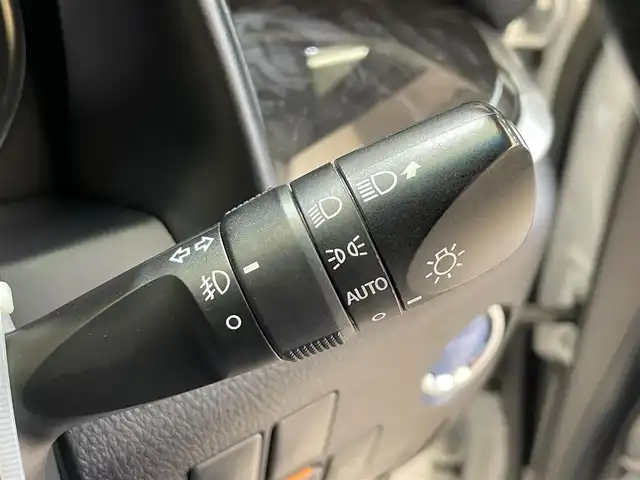 トヨタ アルファードハイブリット S タイプゴールド 岩手県 2021(令3)年 5万km ホワイトパールクリスタルシャイン ４WD/両側パワースライドドア/パワーバックドア/三眼LEDヘッドランプ/トヨタセーフティセンス/プリクラッシュセーフティ/レーダークルーズコントロール/レーントレーシングアシスト/アダプティブハイビームシステム/ロードサインアシスト/クリアランスソナー/パーキングサポートブレーキ/横滑り防止装置/AC100V100Wアクセサリーコンセント/オットマン/ウォークスルー/純正ナビ/ステアリングスイッチ/ETC2.0/ドライブレコーダー/純正17インチアルミホイール