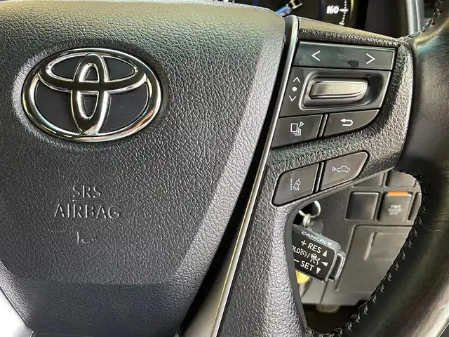 トヨタ アルファードハイブリット S タイプゴールド 岩手県 2021(令3)年 5万km ホワイトパールクリスタルシャイン ４WD/両側パワースライドドア/パワーバックドア/三眼LEDヘッドランプ/トヨタセーフティセンス/プリクラッシュセーフティ/レーダークルーズコントロール/レーントレーシングアシスト/アダプティブハイビームシステム/ロードサインアシスト/クリアランスソナー/パーキングサポートブレーキ/横滑り防止装置/AC100V100Wアクセサリーコンセント/オットマン/ウォークスルー/純正ナビ/ステアリングスイッチ/ETC2.0/ドライブレコーダー/純正17インチアルミホイール