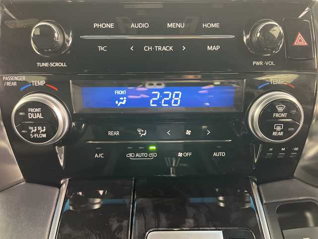 トヨタ アルファードハイブリット S タイプゴールド 道央・札幌 2021(令3)年 5万km ホワイトパールクリスタルシャイン ４WD/両側パワースライドドア/パワーバックドア/三眼LEDヘッドランプ/トヨタセーフティセンス/プリクラッシュセーフティ/レーダークルーズコントロール/レーントレーシングアシスト/アダプティブハイビームシステム/ロードサインアシスト/クリアランスソナー/パーキングサポートブレーキ/横滑り防止装置/AC100V100Wアクセサリーコンセント/オットマン/ウォークスルー/純正ナビ/ステアリングスイッチ/ETC2.0/ドライブレコーダー/純正17インチアルミホイール