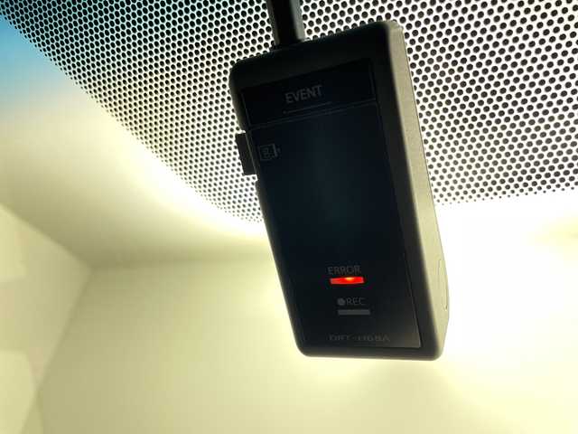 トヨタ アルファードハイブリット S タイプゴールド 道央・札幌 2021(令3)年 5万km ホワイトパールクリスタルシャイン ４WD/両側パワースライドドア/パワーバックドア/三眼LEDヘッドランプ/トヨタセーフティセンス/プリクラッシュセーフティ/レーダークルーズコントロール/レーントレーシングアシスト/アダプティブハイビームシステム/ロードサインアシスト/クリアランスソナー/パーキングサポートブレーキ/横滑り防止装置/AC100V100Wアクセサリーコンセント/オットマン/ウォークスルー/純正ナビ/ステアリングスイッチ/ETC2.0/ドライブレコーダー/純正17インチアルミホイール