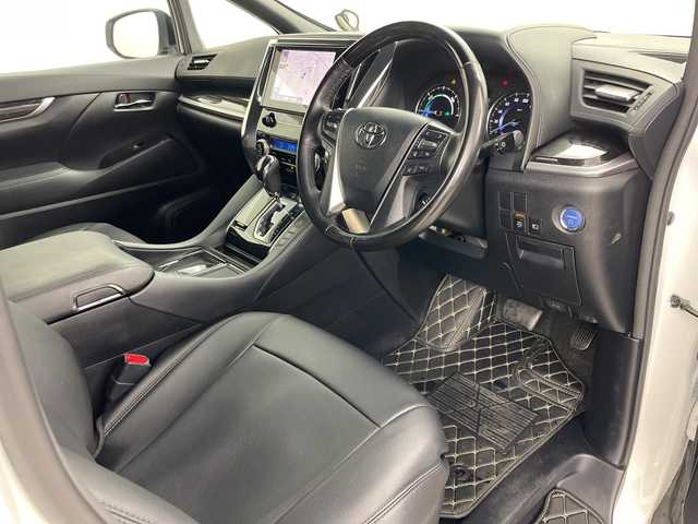 トヨタ アルファードハイブリット S タイプゴールド 道央・札幌 2021(令3)年 5万km ホワイトパールクリスタルシャイン ４WD/両側パワースライドドア/パワーバックドア/三眼LEDヘッドランプ/トヨタセーフティセンス/プリクラッシュセーフティ/レーダークルーズコントロール/レーントレーシングアシスト/アダプティブハイビームシステム/ロードサインアシスト/クリアランスソナー/パーキングサポートブレーキ/横滑り防止装置/AC100V100Wアクセサリーコンセント/オットマン/ウォークスルー/純正ナビ/ステアリングスイッチ/ETC2.0/ドライブレコーダー/純正17インチアルミホイール