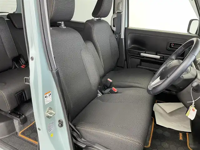 スズキ スペーシア ギア HYBRID XZ 愛知県 2020(令2)年 1.3万km オフブルーメタリック/ガンメタリック2トーンルーフ スズキセーフティサポート/　　・デュアルセンサーブレーキサポート/　　・後退時ブレーキサポート/　　・誤発進抑制機能/　　・車線逸脱抑制機能/　　・標識認識機能/ケンウッド製7インチナビ/　　CD/DVD/BT/フルセグ/バックカメラ/ステアリングリモコン/シートヒーター（前席）/両側パワースライドドア/ルーフレール/純正ホイールキャップ/純正LEDヘッドライト/フォグランプ/盗難防止機能