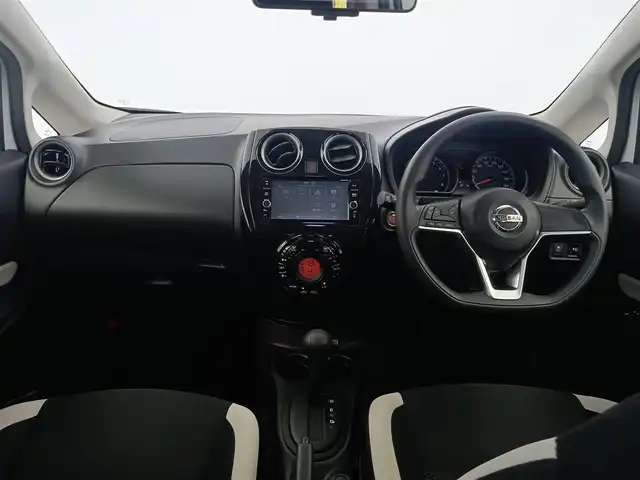 日産 ノート X 愛知県 2018(平30)年 5万km ブリリアントホワイトパール 純正7インチナビ/（Bluetooth/フルセグTV/DVD/CD/SD）/全方位カメラ/ETC/ドラレコ/純正フロアマット/オートライト/コーナーセンサー/スマートキー/プッシュスタート/ドアバイザー/電動格納ミラー/衝突軽減システム/クリアランスソナー