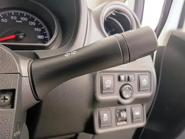 日産 ノート X 愛知県 2018(平30)年 5万km ブリリアントホワイトパール 純正7インチナビ/（Bluetooth/フルセグTV/DVD/CD/SD）/全方位カメラ/ETC/ドラレコ/純正フロアマット/オートライト/コーナーセンサー/スマートキー/プッシュスタート/ドアバイザー/電動格納ミラー/衝突軽減システム/クリアランスソナー