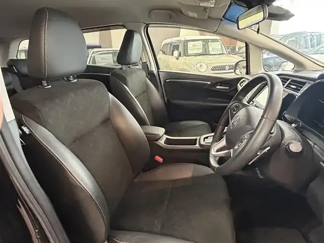 ホンダ シャトル ハイブリッド X 宮崎県 2015(平27)年 7.6万km クリスタルブラックパール /ナビ(VXM-152VFi)//TV/CD/DVD/Bluetooth//ETC//バックカメラ//クルーズコントロール//パドルシフト//オートライト//電格ウィンカーミラー//純正フロアマット//ドアバイザー//取扱説明書//保証書//スペアキー×１