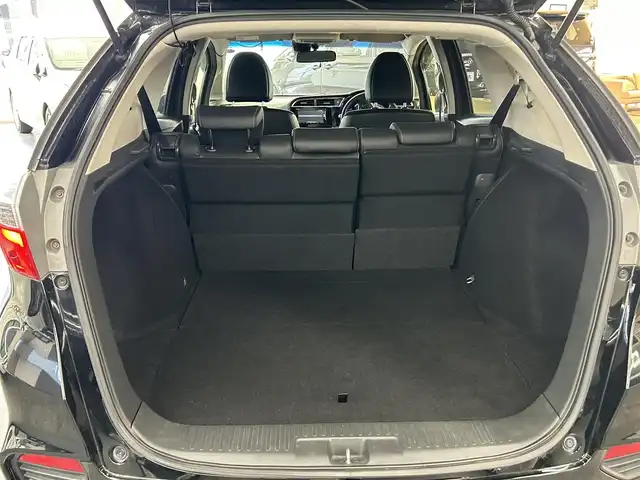 ホンダ シャトル ハイブリッド X 宮崎県 2015(平27)年 7.6万km クリスタルブラックパール /ナビ(VXM-152VFi)//TV/CD/DVD/Bluetooth//ETC//バックカメラ//クルーズコントロール//パドルシフト//オートライト//電格ウィンカーミラー//純正フロアマット//ドアバイザー//取扱説明書//保証書//スペアキー×１