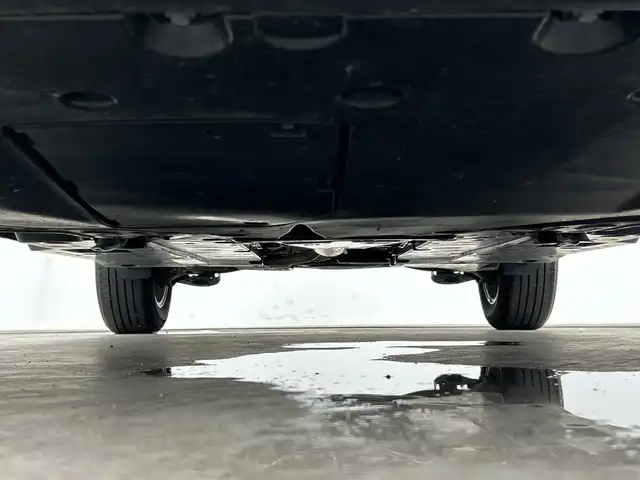トヨタ ヤリスクロス ハイブリッド G 三重県 2021(令3)年 2.7万km センシュアルレッドマイカ 禁煙車/純正ディスプレイオーディオ　/パノラミックビューモニター　/セーフティセンス　/衝突被害軽減ブレーキ　/レーダークルーズコントロール　/ＬＴＡ　/ＢＳＭ　/RCTA/PKSB/RSA/AHB/LED/オートライト /前後クリアランスソナー　/ビルトインＥＴＣ２．０