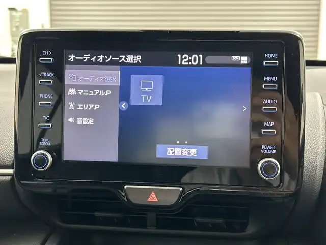 トヨタ ヤリスクロス ハイブリッド G 三重県 2021(令3)年 2.7万km センシュアルレッドマイカ 禁煙車/純正ディスプレイオーディオ　/パノラミックビューモニター　/セーフティセンス　/衝突被害軽減ブレーキ　/レーダークルーズコントロール　/ＬＴＡ　/ＢＳＭ　/RCTA/PKSB/RSA/AHB/LED/オートライト /前後クリアランスソナー　/ビルトインＥＴＣ２．０