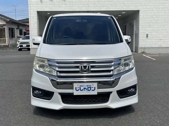 ホンダ ステップワゴン スパーダ S 佐賀県 2014(平26)年 11.3万km ホワイトオーキッドパール （株)IDOMが運営する【じしゃロン佐賀店】の自社ローン専用車両になります。/こちらは現金またはオートローンご利用時の価格です。自社ローンご希望の方は別途その旨お申付け下さい/８人乗り　/禁煙車　/両側電動ドア　/ＨＩＤ　/純正ナビ　/バックカメラ　　/ＥＴＣ