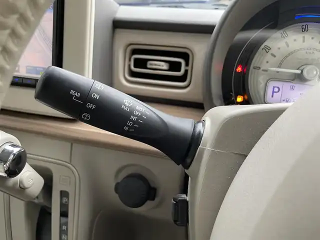 スズキ ラパン S 滋賀県 2017(平29)年 5.5万km フレンチミントパールメタリック 純正7インチナビ/【Bluetooth/CD/DVD/フルセグTV/USB】/衝突軽減ブレーキ/D席シートヒーター/HIDヘッドライト/オートライト/前方ドライブレコーダー/純正フロアマット/プッシュスタート/スマートキー/ABS/横滑り防止装置