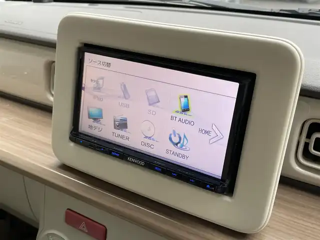 スズキ ラパン S 滋賀県 2017(平29)年 5.5万km フレンチミントパールメタリック 純正7インチナビ/【Bluetooth/CD/DVD/フルセグTV/USB】/衝突軽減ブレーキ/D席シートヒーター/HIDヘッドライト/オートライト/前方ドライブレコーダー/純正フロアマット/プッシュスタート/スマートキー/ABS/横滑り防止装置