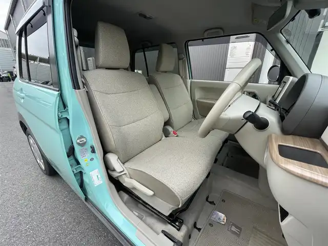 スズキ ラパン S 滋賀県 2017(平29)年 5.5万km フレンチミントパールメタリック 純正7インチナビ/【Bluetooth/CD/DVD/フルセグTV/USB】/衝突軽減ブレーキ/D席シートヒーター/HIDヘッドライト/オートライト/前方ドライブレコーダー/純正フロアマット/プッシュスタート/スマートキー/ABS/横滑り防止装置