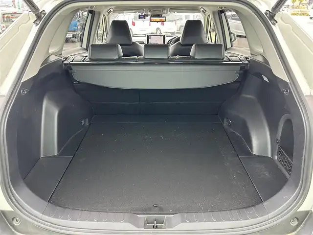 トヨタ ＲＡＶ４ ハイブリットG 和歌山県 2019(令1)年 13.1万km ホワイトパールクリスタルシャイン 純正9インチナビ/フルセグTV/(AM/FM/CD/Bluetooth)/バックカメラ/衝突軽減ブレーキ/横滑り防止機能/レーダークルコン/ブラインドスポットモニター/シートヒーター/ステアリングヒーター/パワーシート/ビルトインETC/前後ドラレコ/デジタルインナーミラー/ステアリングリモコン/シートメモリー/電動パーキング/オートホールド/LEDヘッドライト/フォグランプ