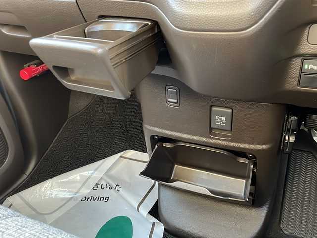 ホンダ Ｎ ＢＯＸ L ターボ 新潟県 2021(令3)年 3.1万km クリスタルブラックパール ホンダセンシング/社外SDナビ/フルセグＴＶ・Bluetooth接続/バックカメラ/コーナーセンサー前後/両側パワースライドドア/革巻きスイッチ付きステアリング/パドルシフト/レーダークルーズコントロール/レーンキープ/ＬＥＤヘッドライト/ウインカーミラー/運転席シートヒーター/ドアバイザー/エンジンスターター/ETC/社外アルミホイール/プッシュスタート