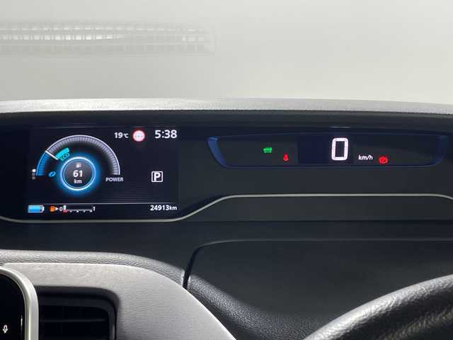 日産 セレナ e－パワー ハイウェイスター V 神奈川県 2020(令2)年 2.5万km サンライズオレンジ/ダイヤモンドブラック プロパイロット/純正10型ナビ/・BT/TV/CD/DVD/BD/SD/USB/アラウンドビューモニター/純正フリップダウンモニター/パーキングアシスト/ブラインドスポットモニター/オートホールド/両側電動スライドドア/ETC/革巻きステアリング/ステアリングリモコン/純正フロアマット/インテリジェントキー/スペアキー(1本)/プッシュスタート/LEDヘッドライト/オートライト/オートマチックハイビーム/フォグランプ/純正16インチアルミホイール/電動格納ミラー/ウィンカーミラー/ドアバイザー