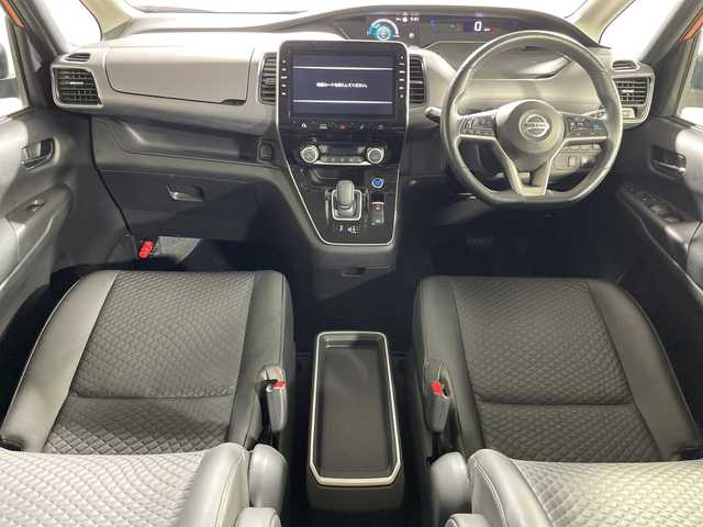 日産 セレナ e－パワー ハイウェイスター V 神奈川県 2020(令2)年 2.5万km サンライズオレンジ/ダイヤモンドブラック プロパイロット/純正10型ナビ/・BT/TV/CD/DVD/BD/SD/USB/アラウンドビューモニター/純正フリップダウンモニター/パーキングアシスト/ブラインドスポットモニター/オートホールド/両側電動スライドドア/ETC/革巻きステアリング/ステアリングリモコン/純正フロアマット/インテリジェントキー/スペアキー(1本)/プッシュスタート/LEDヘッドライト/オートライト/オートマチックハイビーム/フォグランプ/純正16インチアルミホイール/電動格納ミラー/ウィンカーミラー/ドアバイザー