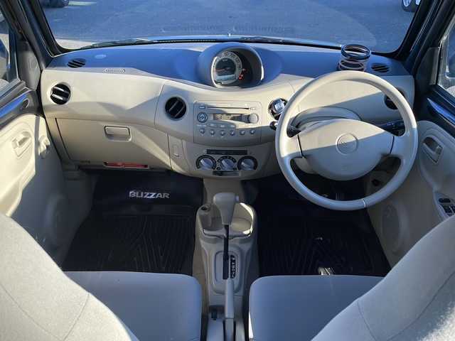 ダイハツ エッセ D 道東・釧路十勝 2007(平19)年 9.6万km ブラックマイカ 純正オーディオ　/ＣＤ再生　/社外１３インチアルミホイール　/社外フロアマット