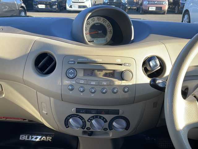 ダイハツ エッセ D 道東・釧路十勝 2007(平19)年 9.6万km ブラックマイカ 純正オーディオ　/ＣＤ再生　/社外１３インチアルミホイール　/社外フロアマット