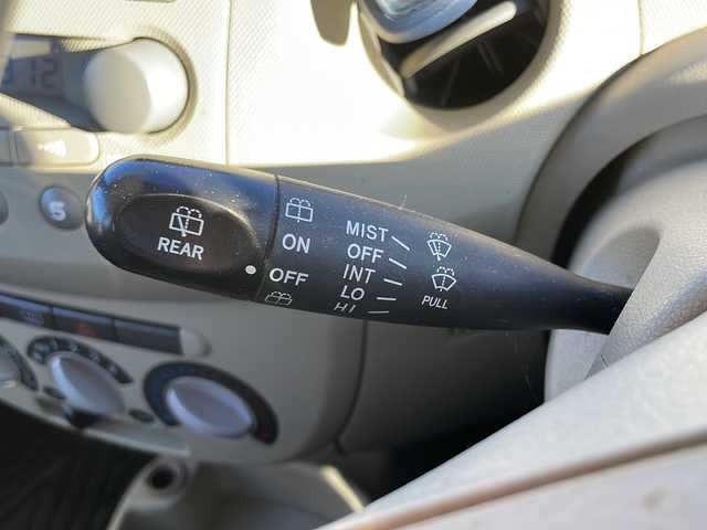 ダイハツ エッセ D 道東・釧路十勝 2007(平19)年 9.6万km ブラックマイカ 純正オーディオ　/ＣＤ再生　/社外１３インチアルミホイール　/社外フロアマット