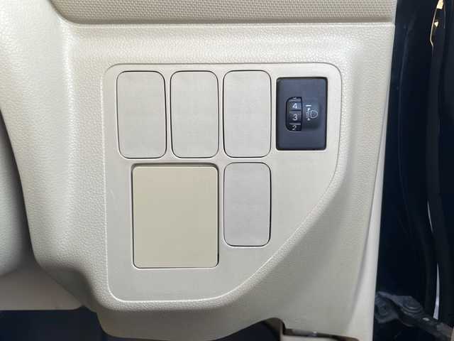 ダイハツ エッセ D 道東・釧路十勝 2007(平19)年 9.6万km ブラックマイカ 純正オーディオ　/ＣＤ再生　/社外１３インチアルミホイール　/社外フロアマット