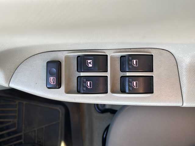 ダイハツ エッセ D 道東・釧路十勝 2007(平19)年 9.6万km ブラックマイカ 純正オーディオ　/ＣＤ再生　/社外１３インチアルミホイール　/社外フロアマット