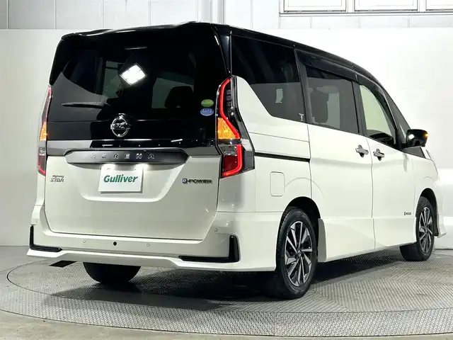 日産 セレナ e－パワー ハイウェイスター V 大阪府 2020(令2)年 2.5万km ブリリアントホワイトパール 2トーン プロパイロット　デジタルインナーミラー　純正大型ナビＴＶ　後席モニター　全方位カメラ　両側パワスラ　衝突軽減　ＥＴＣ　ドラレコ　ＢＳＭ　レーンアシスト　オートハイビーム　ＬＥＤヘッドライト　スマートキー