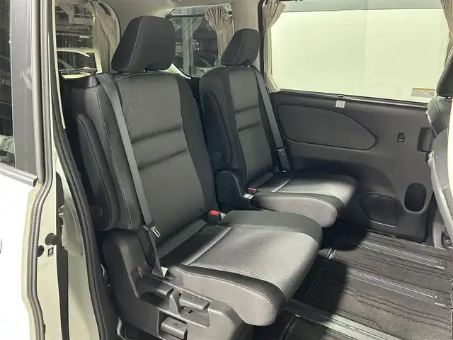 日産 セレナ e－パワー ハイウェイスター V 大阪府 2020(令2)年 2.5万km ブリリアントホワイトパール 2トーン プロパイロット　デジタルインナーミラー　純正大型ナビＴＶ　後席モニター　全方位カメラ　両側パワスラ　衝突軽減　ＥＴＣ　ドラレコ　ＢＳＭ　レーンアシスト　オートハイビーム　ＬＥＤヘッドライト　スマートキー