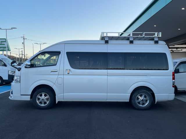 トヨタ ハイエース グランドキャビン 愛知県 2018(平30)年 3.4万km ホワイトパールクリスタルシャイン ワンオーナー/モデリスタエアロ/純正メモリナビ・フルセグTV/CD・DVD・Bluetooth/バックカメラ/パワースライドドア/モデリスタエアロ/純正LEDヘッドライト/純正ビルトインETC/Wエアバッグ/AC100Vコンセント電源/プリクラッシュセーフティ/ルーフキャリア