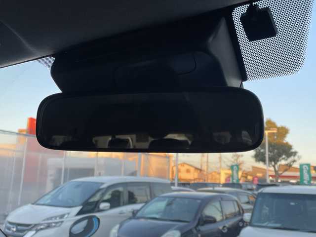 トヨタ ハイエース グランドキャビン 愛知県 2018(平30)年 3.4万km ホワイトパールクリスタルシャイン ワンオーナー/モデリスタエアロ/純正メモリナビ・フルセグTV/CD・DVD・Bluetooth/バックカメラ/パワースライドドア/モデリスタエアロ/純正LEDヘッドライト/純正ビルトインETC/Wエアバッグ/AC100Vコンセント電源/プリクラッシュセーフティ/ルーフキャリア