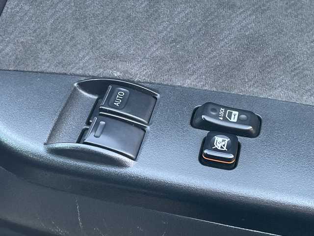 トヨタ ハイエース グランドキャビン 愛知県 2018(平30)年 3.4万km ホワイトパールクリスタルシャイン ワンオーナー/モデリスタエアロ/純正メモリナビ・フルセグTV/CD・DVD・Bluetooth/バックカメラ/パワースライドドア/モデリスタエアロ/純正LEDヘッドライト/純正ビルトインETC/Wエアバッグ/AC100Vコンセント電源/プリクラッシュセーフティ/ルーフキャリア