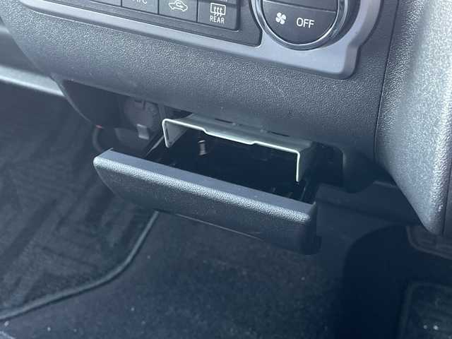 トヨタ ハイエース グランドキャビン 愛知県 2018(平30)年 3.4万km ホワイトパールクリスタルシャイン ワンオーナー/モデリスタエアロ/純正メモリナビ・フルセグTV/CD・DVD・Bluetooth/バックカメラ/パワースライドドア/モデリスタエアロ/純正LEDヘッドライト/純正ビルトインETC/Wエアバッグ/AC100Vコンセント電源/プリクラッシュセーフティ/ルーフキャリア