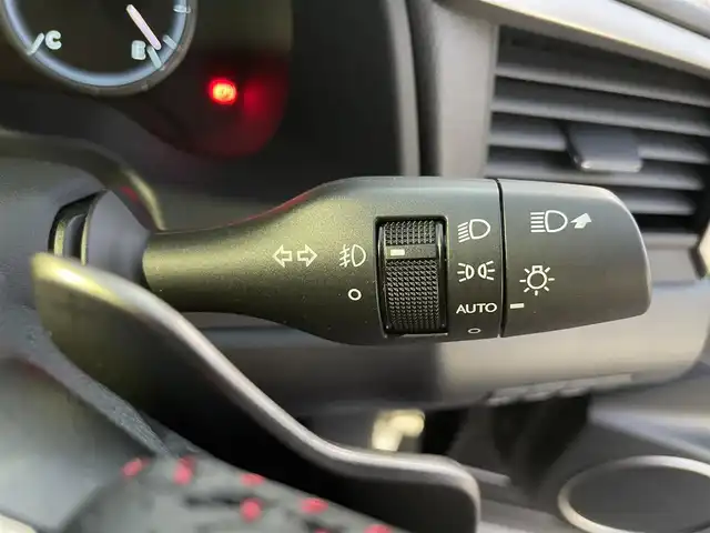 レクサス ＲＸ 300 Fスポーツ 滋賀県 2020(令2)年 5.8万km グラファイトブラックガラスフレーク 純正12.3インチナビ/【Bluetooth/CD/DVD/Blu-ray/フルセグTV】/赤レザーシート/全方位カメラ/追従クルーズコントロール/ブラインドスポットモニター/レーンディパーチャーアラート/衝突軽減ブレーキ/三眼LEDヘッドライト/オートマチックハイビーム/D/Nパワーシート/D/Nシートヒーター/D/Nシートベンチレーション/パワーバックドア/ビルトインETC2.0/ヘッドアップディスプレイ/ステアリングヒーター/電動パーキングブレーキ/オートブレーキホールド/シートポジションメモリ/プッシュスタート/スマートキー/ステアリングリモコン