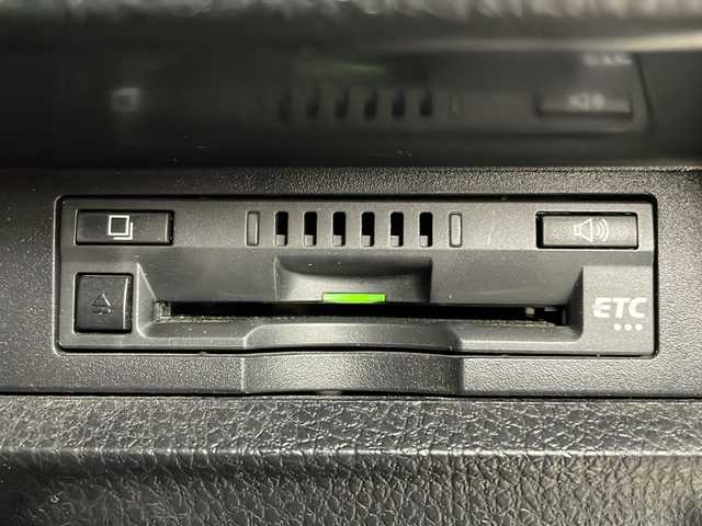 トヨタ エスクァイア ハイブリッド Gi 茨城県 2019(平31)年 4.3万km スパークリングブラックパールクリスタルシャイン 純正ナビ/フルセグTV/バックカメラ/ETC/ドライブレコーダー/クルーズコントロール/両側パワースライドドア/シートヒーター/純正15インチアルミホイール/コーナーセンサー/衝突軽減ブレーキ/横滑り防止装置/LEDヘッドライト