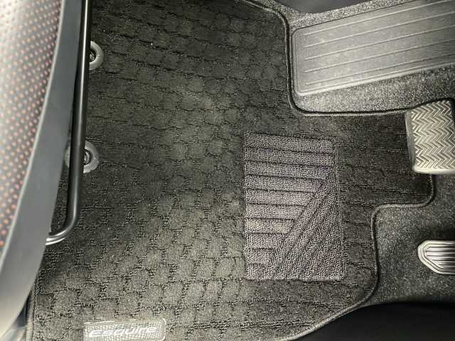 トヨタ エスクァイア ハイブリッド Gi 茨城県 2019(平31)年 4.3万km スパークリングブラックパールクリスタルシャイン 純正ナビ/フルセグTV/バックカメラ/ETC/ドライブレコーダー/クルーズコントロール/両側パワースライドドア/シートヒーター/純正15インチアルミホイール/コーナーセンサー/衝突軽減ブレーキ/横滑り防止装置/LEDヘッドライト