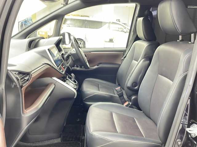 トヨタ エスクァイア ハイブリッド Gi 茨城県 2019(平31)年 4.3万km スパークリングブラックパールクリスタルシャイン 純正ナビ/フルセグTV/バックカメラ/ETC/ドライブレコーダー/クルーズコントロール/両側パワースライドドア/シートヒーター/純正15インチアルミホイール/コーナーセンサー/衝突軽減ブレーキ/横滑り防止装置/LEDヘッドライト