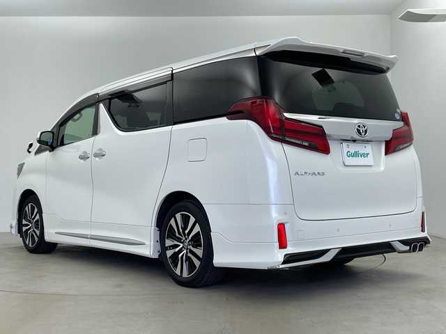 トヨタ アルファード S Cパッケージ 鹿児島県 2019(令1)年 1.5万km ホワイトパールクリスタルシャイン 社外9インチナビ/（AM/FM/CD/DVD/Bluetooth/フルセグ）/フリップダウンモニター/ツインムーンルーフ/モデリスタエアロ/デジタルインナーミラー/ETC/トヨタセーフティセンス/・プリクラッシュセーフティ/・レーントレーシングアシスト/・レーダークルーズコントロール/・ロードサインアシスト/・リアクロストラフィックアラート/・インテリジェントクリアランスソナー/・先行車発進お知らせ機能/両側パワースライドドア/パワーバックドア/電格ウィンカーミラー/オートブレーキホールド/レザーシート/シートヒーター/シートベンチレーション/フロアマット/純正18インチAW/オートライト
