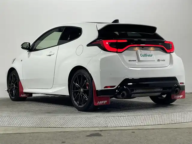 トヨタ ＧＲヤリス RZ ハイパフォーマンス 大阪府 2024(令6)年 1.5万km スーパーホワイトⅡ 純正ディスプレイオーディオ/バックカメラ/フルセグTV/ビルドインETC2.0/JBLサウンド/ステアリングスイッチ/レーンキープアシスト/レーダークルーズコントロール/衝突被害軽減システム/前席シートヒーター/ステアリングヒーター/オートエアコン/オートライト/オートハイビーム/オートワイパー/ブラインドスポットモニター/コーナーセンサー/純正アルミホイール/コンフォートパッケージ