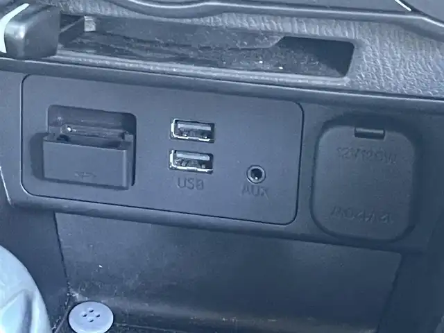 マツダ マツダ２ 15C 滋賀県 2020(令2)年 5.9万km アークティックホワイト 純正ナビ/USB/Bluetooth/AUX/バックカメラ/ETC/アイドリングストップ/プッシュスタート/スマートキー/フロアマット/LEDヘッドライト/衝突軽減ブレーキ/オートハイビーム/コーナーセンサー