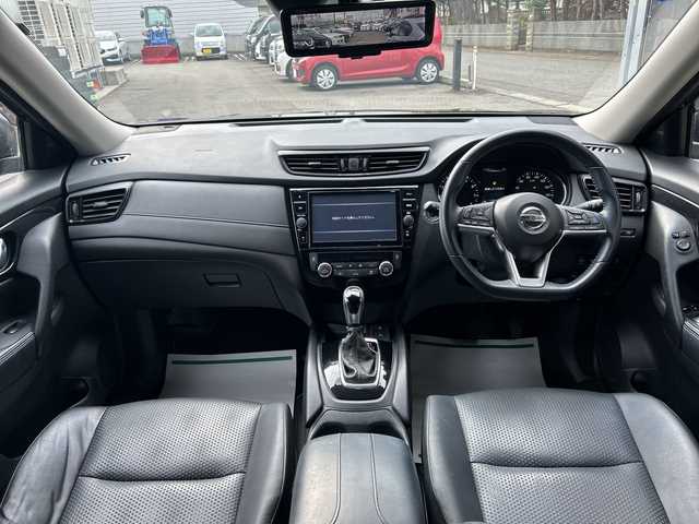 日産 エクストレイル ハイブリッド 20Xi 山形県 2021(令3)年 7.5万km ダイヤモンドブラック ４WD/純正9インチSDナビ/フルセグTV/AM/FM/AUX//DVD/Blu-ray再生/Bluetooth接続/プロパイロット/アラウンドビューモニター/バックカメラ/サイドカメラ/フロントカメラ/衝突軽減ブレーキ/コーナーセンサー/横滑り防止装置/デジタルインナーミラー/パワーバックドア/ルーフレール/スタッドレスタイヤ積載/LEDヘッドライト/オートライト/オートマチックハイビーム/レザーシート/シートヒーター/ETC車載器/純正フロアマット/純正ドアバイザー/17インチ純正AW