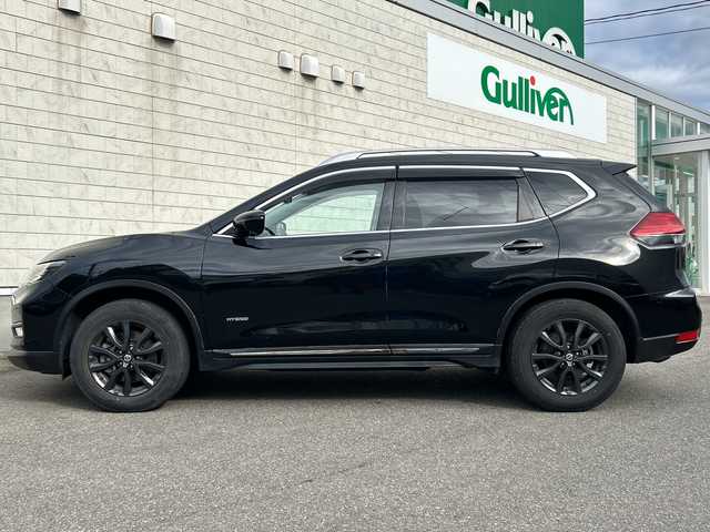 日産 エクストレイル ハイブリッド 20Xi 山形県 2021(令3)年 7.5万km ダイヤモンドブラック ４WD/純正9インチSDナビ/フルセグTV/AM/FM/AUX//DVD/Blu-ray再生/Bluetooth接続/プロパイロット/アラウンドビューモニター/バックカメラ/サイドカメラ/フロントカメラ/衝突軽減ブレーキ/コーナーセンサー/横滑り防止装置/デジタルインナーミラー/パワーバックドア/ルーフレール/スタッドレスタイヤ積載/LEDヘッドライト/オートライト/オートマチックハイビーム/レザーシート/シートヒーター/ETC車載器/純正フロアマット/純正ドアバイザー/17インチ純正AW