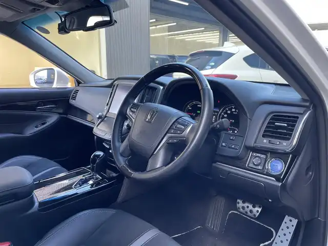 トヨタ クラウン ハイブリッド アスリートSJ-フロンティアLTD 滋賀県 2018(平30)年 3.2万km ホワイトパールクリスタルシャイン 純正8型ナビ/【Bluetooth/CD/DVD/USB/フルセグ】/社外エアロ/社外ガナドール4本だしマフラー/ハーフレザーシート/パワーシート/シートヒーター/ステアリングヒーター/純正１８AW/LEDヘッドライト/追従クルーズコントロール/前後ソナー/ビルトインETC/前後ドライブレコーダー/バックカメラ/スマートキー
