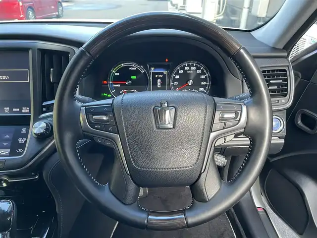 トヨタ クラウン ハイブリッド アスリートSJ-フロンティアLTD 滋賀県 2018(平30)年 3.2万km ホワイトパールクリスタルシャイン 純正8型ナビ/【Bluetooth/CD/DVD/USB/フルセグ】/社外エアロ/社外ガナドール4本だしマフラー/ハーフレザーシート/パワーシート/シートヒーター/ステアリングヒーター/純正１８AW/LEDヘッドライト/追従クルーズコントロール/前後ソナー/ビルトインETC/前後ドライブレコーダー/バックカメラ/スマートキー