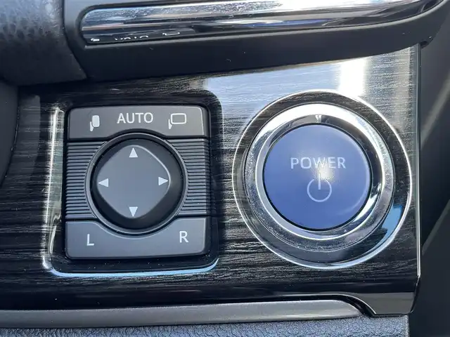 トヨタ クラウン ハイブリッド アスリートSJ-フロンティアLTD 滋賀県 2018(平30)年 3.2万km ホワイトパールクリスタルシャイン 純正8型ナビ/【Bluetooth/CD/DVD/USB/フルセグ】/社外エアロ/社外ガナドール4本だしマフラー/ハーフレザーシート/パワーシート/シートヒーター/ステアリングヒーター/純正１８AW/LEDヘッドライト/追従クルーズコントロール/前後ソナー/ビルトインETC/前後ドライブレコーダー/バックカメラ/スマートキー