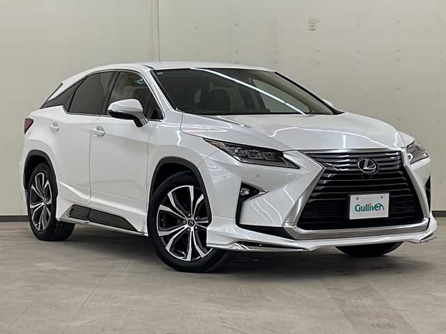 レクサス ＲＸ 300 バージョンL 道央・札幌 2018(平30)年 5.6万km ソニッククォーツ /4WD//純正ナビ/（CD/DVD/BD/BT/SD/ラジオ/フルセグ）//純正エンジンスターター//ヘッドアップディスプレイ//クルーズコントロール//衝突被害軽減システム//横滑り防止機能//アイドリングストップ//ハンドルヒーター//シートヒーター（運転席・助手席）//エアシート（運転席・助手席）//ビルトインETC2.0//前後ドライブレコーダー//オートエアコン//オートライト//オートハイビーム//AW付き冬タイヤあり//スペアキードアバイザー