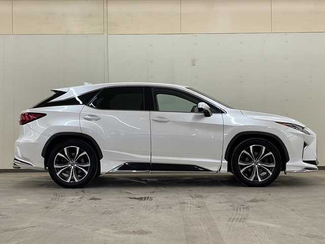 レクサス ＲＸ 300 バージョンL 道央・札幌 2018(平30)年 5.6万km ソニッククォーツ /4WD//純正ナビ/（CD/DVD/BD/BT/SD/ラジオ/フルセグ）//純正エンジンスターター//ヘッドアップディスプレイ//クルーズコントロール//衝突被害軽減システム//横滑り防止機能//アイドリングストップ//ハンドルヒーター//シートヒーター（運転席・助手席）//エアシート（運転席・助手席）//ビルトインETC2.0//前後ドライブレコーダー//オートエアコン//オートライト//オートハイビーム//AW付き冬タイヤあり//スペアキードアバイザー