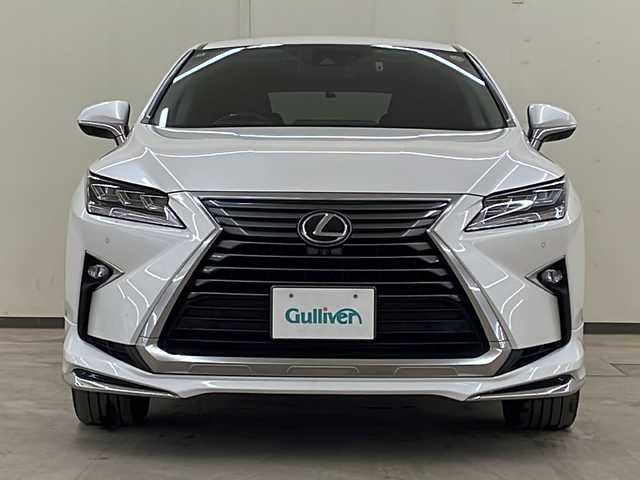 レクサス ＲＸ 300 バージョンL 道央・札幌 2018(平30)年 5.6万km ソニッククォーツ /4WD//純正ナビ/（CD/DVD/BD/BT/SD/ラジオ/フルセグ）//純正エンジンスターター//ヘッドアップディスプレイ//クルーズコントロール//衝突被害軽減システム//横滑り防止機能//アイドリングストップ//ハンドルヒーター//シートヒーター（運転席・助手席）//エアシート（運転席・助手席）//ビルトインETC2.0//前後ドライブレコーダー//オートエアコン//オートライト//オートハイビーム//AW付き冬タイヤあり//スペアキードアバイザー