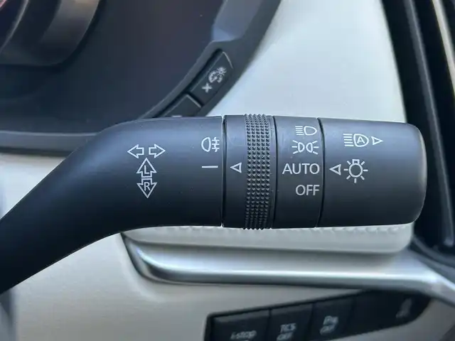 マツダ ＣＸ－６０ XD HV エクスクルーシブモダン 茨城県 2022(令4)年 1.4万km ソニックシルバーM 純正ナビ/革巻きステアリング/全方位カメラ/レーダークルーズコントロール/ヘッドアップディスプレイ/BSM/ホワイトレザーシート/パワーバックドア/メモリーパワーシート/前後シートヒーター/ベンチレーション/ステアリングヒーター/オートハイビーム/オートワイパー/HDMI/ETC/LEDヘッドライト
