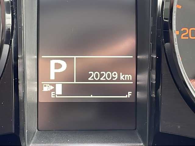 スズキ ジムニー XC 静岡県 2022(令4)年 2.1万km シフォンアイボリーM 社外ナビ/地デジTV/社外CD/Bluetooth/バックカメラ/レーダーブレーキサポート/シートヒーター/クルーズコントロール/純正16インチAW/LEDヘッドライト/ETC/スマートキー