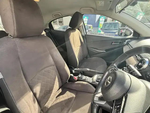マツダ デミオ XDミストマルーン 熊本県 2018(平30)年 10.6万km スノーフレイクホワイトパールマイカ 純正メーカーナビ/【フルセグTV/Bluetooth/CD/DVD】/全方位カメラ/衝突被害軽減システム/レーダークルーズコントロール/ブラインドスポットモニター/車線逸脱警報システム/ヘッドアップディスプレイ/コーナーセンサー/パドルシフト/ウィンカーミラー/オートLEDライト/オートハイビーム/シートヒーター/革巻きステアリング/ステアリングスイッチ/純正ドライブレコーダー/ETC/プッシュスタート/スマートキー/アイドリングストップ/純正フロアマット/横滑り防止装置/盗難防止装置/取扱説明書