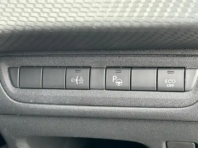 プジョー ２００８ GTライン ブラックパック 福岡県 2020(令2)年 5.1万km 青 純正ディスプレイオーディオ/Ａｐｐｌｅｃａｒｐｌａｙ/ＡｎｄｒｏｉｄＡｕｔｏ/バックカメラ/ブラックレザーシート/シートヒーター/クルーズコントロール/衝突軽減ブレーキ/ステアリングスイッチ/パーキングアシスト/オートライト/オートワイパー/純正１７インチアルミホイール/ETC